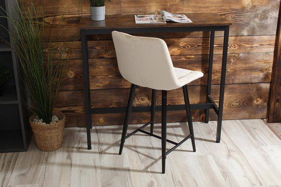 Welurowe krzesło do wyspy niskie PROXI pikowane jasny beż na czarnych nogach