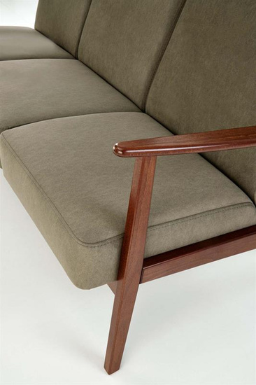 Sofa z drewnianymi podłokietnikami MILANO 3S w kolorze oliwkowym Castel 39