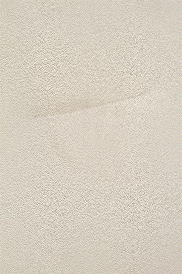 Krzesło K390 kremowe z ciemnopopielatym akcentem i złotą podstawą 