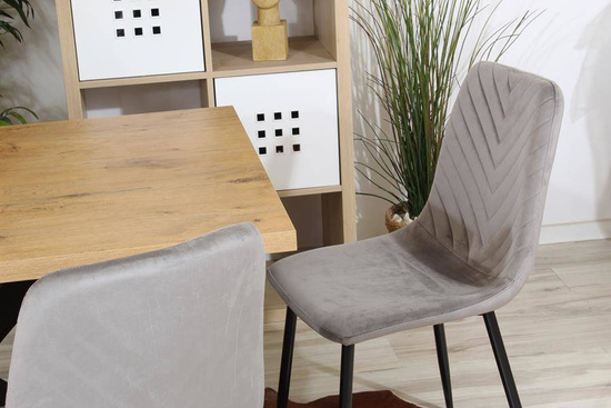 Stylowe krzesło welurowe ESLA szare z czarnymi nogami