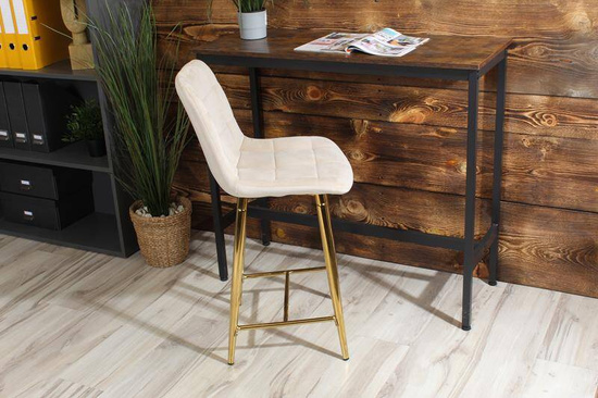 Welurowe krzesło barowe niskie PROXI pikowane jasny beż na złotych nogach