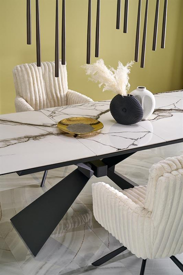 Krzesło z obrotowym siedziskiem K572 w kremowym kolorze