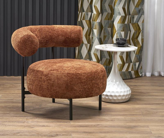 Designerski fotel wypoczynkowy HAZARD w kolorze cynamonowym