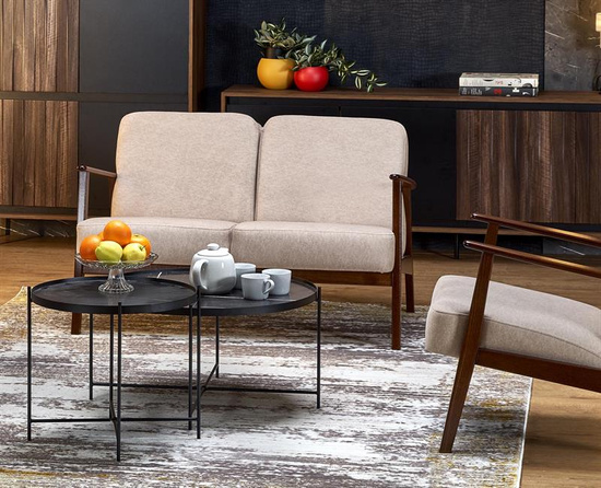 Sofa z drewnianymi podłokietnikami MILANO 2S w kolorze beżowym Castel 15