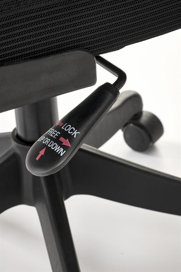 Fotel gabinetowy SOREN w czarnym kolorze