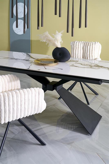 Krzesło z obrotowym siedziskiem K572 w kremowym kolorze