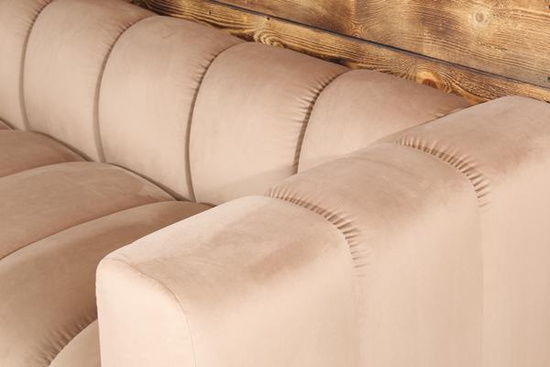 Sofa dwuosobowa welurowa na recepcję nowoczesna SOMA 2 tapicerowana ciemny beż