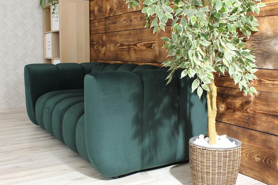 Sofa dwuosobowa na poczekalnię nowoczesna SOMA 2 tapicerowana welurem butelkowa zieleń welur