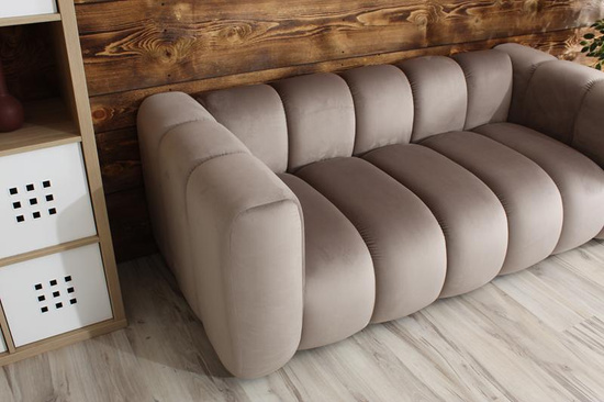 Sofa dwuosobowa na recepcję nowoczesna SOMA 2 tapicerowana jasny szary welur