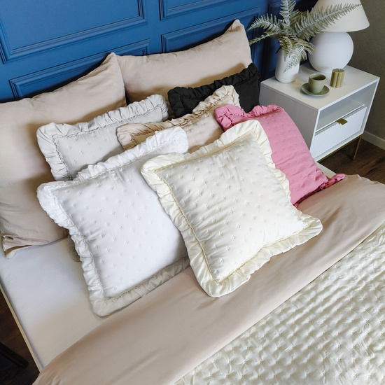 Poszewka 45 x 45 Pikowana Z Falbaną Celia 03