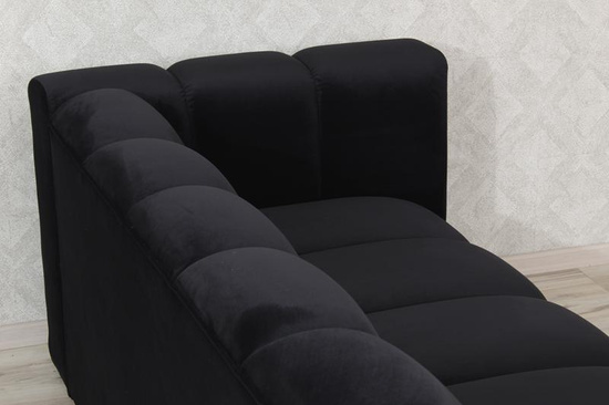 Sofa dwuosobowa do recepcji nowoczesna SOMA 2 tapicerowana czarnym welurem