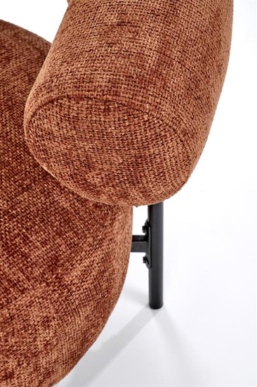 Designerski fotel wypoczynkowy HAZARD w kolorze cynamonowym