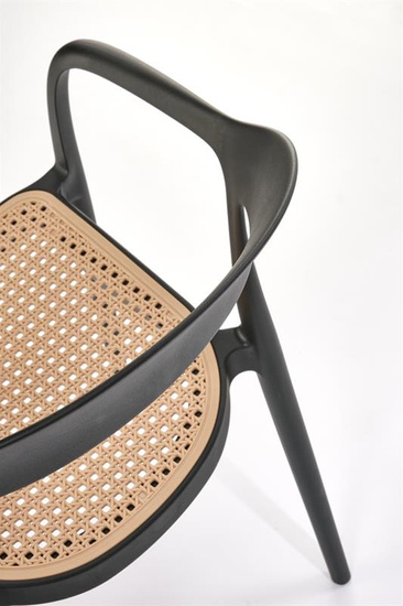 Krzesło K530 w kolorze czarnym z naturalnym wykończeniem