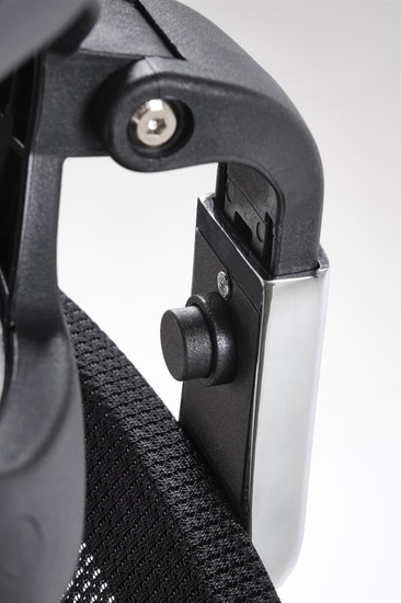 Ergonomiczny fotel gabinetowy MASON w kolorze czarnym