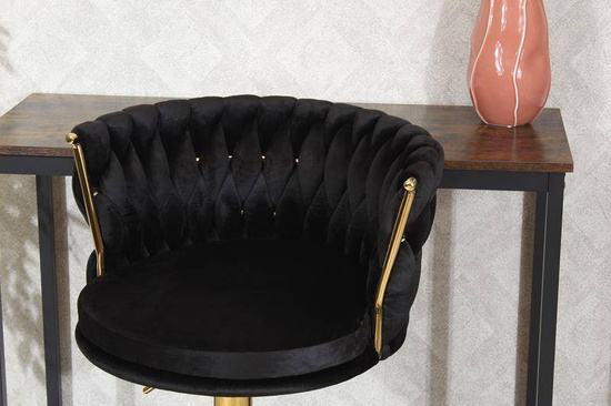 Welurowy hoker glamour ROSA 4 z czarną plecionką i złotym stelażem