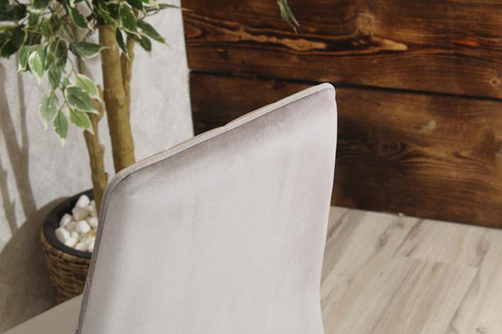 Krzesło z weluru z pionowymi przeszyciami KONGO szare