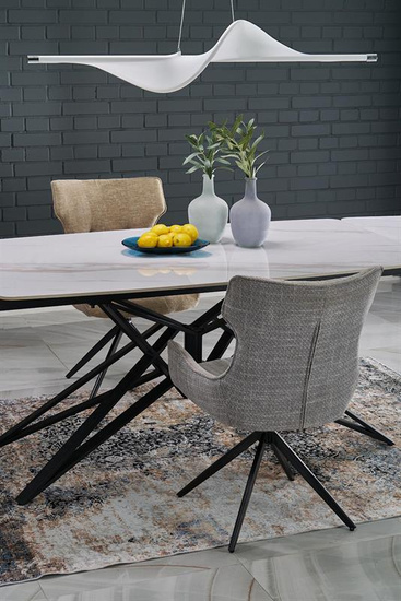 Krzesło z obrotowym siedziskiem K573 w beżowym kolorze