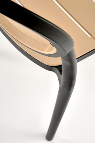 Krzesło K529 w kolorze czarnym z naturalnym wykończeniem