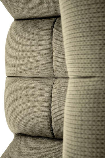 Fotel wypoczynkowy BYRON w kolorze oliwkowym 