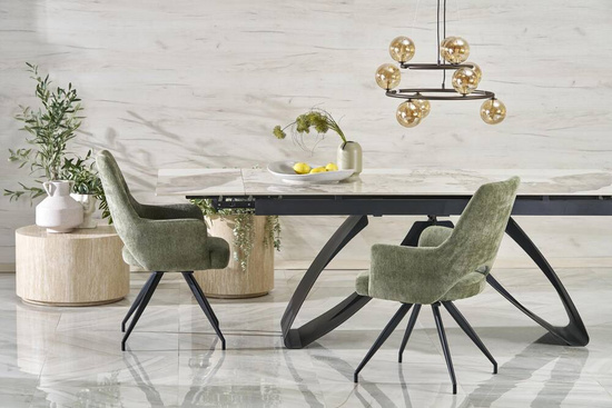 Zestaw modernistyczny stół do jadalni rozkładany HILARIO + 4 krzesła K542z obrotowym siedziskiem beżowy blat ze spieku i czarne nogi