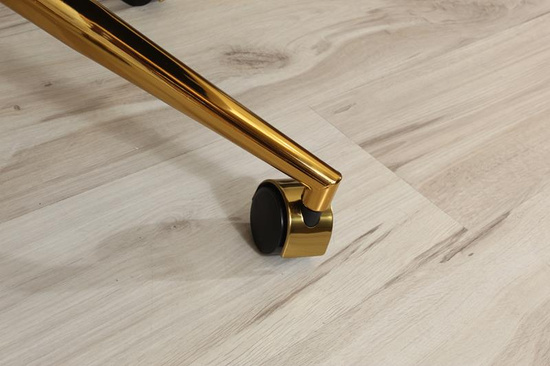 Welurowy fotel biurowy DORIAN kremowy na złotym stelażu