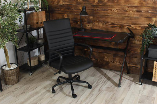 Fotel biurowy DORIAN w czarnej ekoskórze na czarnym stelażu