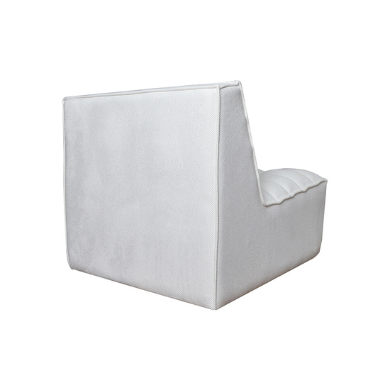 Stylowy Fotel LINDA z geometrycznymi przeszyciami