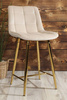 Welurowe krzesło barowe niskie PROXI pikowane jasny beż na złotych nogach