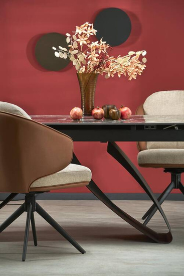 Zestaw modernistyczny stół rozkładany HILARIO z 4 krzesłami obrotowymi czarny blat ze spieku i czarne nogi