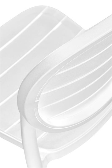 Krzesło K529 w kolorze białym – elegancja i prostota w nowoczesnym wydaniu