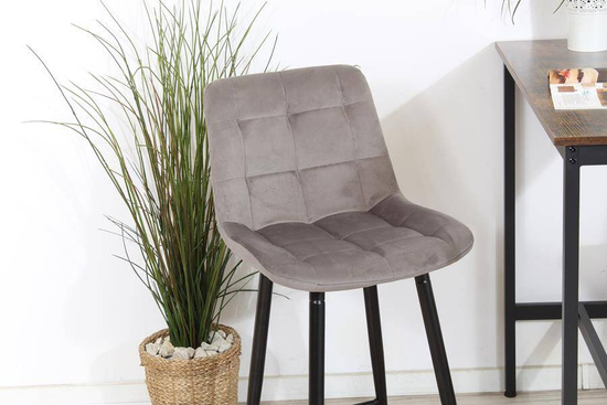 Welurowe krzesło do wyspy niskie PROXI pikowane szare na czarnych nogach