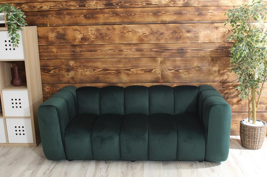 Sofa dwuosobowa na poczekalnię nowoczesna SOMA 2 tapicerowana welurem butelkowa zieleń welur